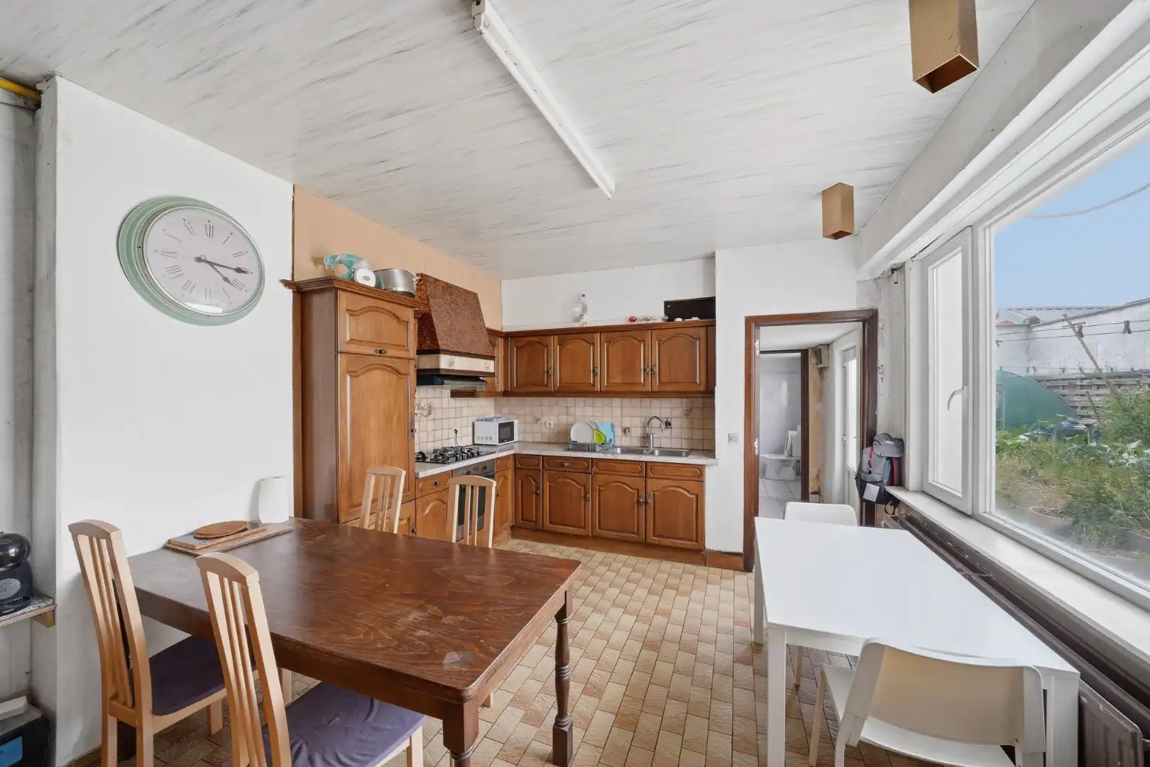 Ruime woning met veel mogelijkheden te Oostende foto 2