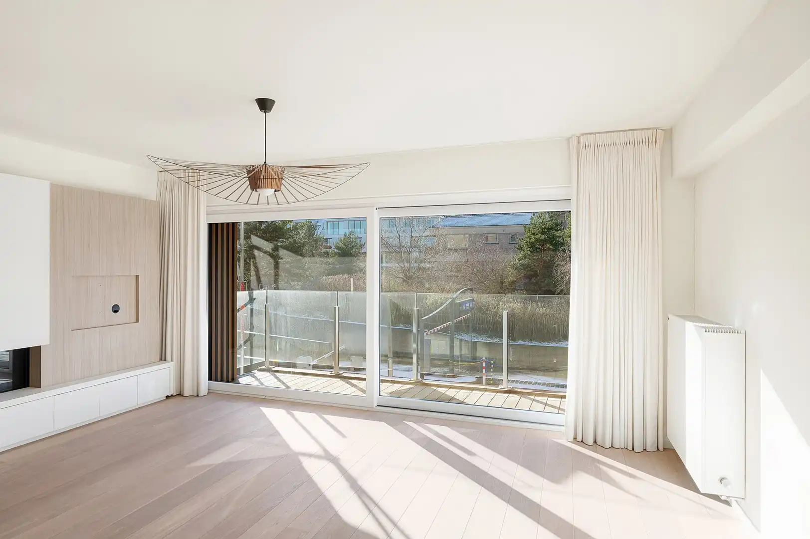 Instapklaar appartement, in het commerciële centrum van Knokke en vlakbij de zee. foto 15