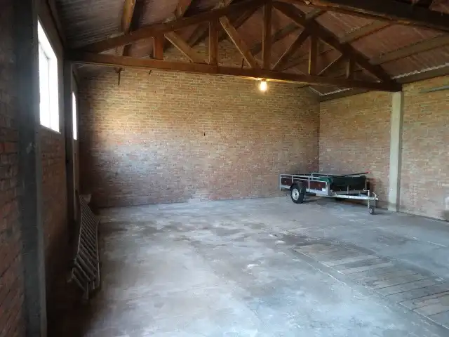 Instapklare woning met alle comfort en bijgebouw foto 4