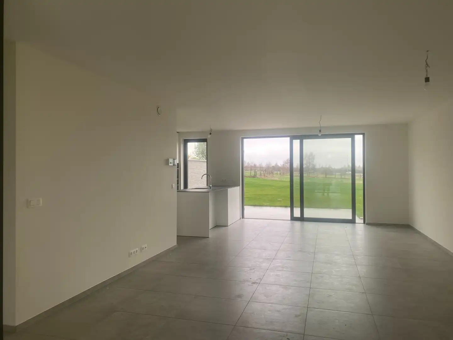Moderne nieuwbouwwoning met 3 slaapkamers en garage foto 6
