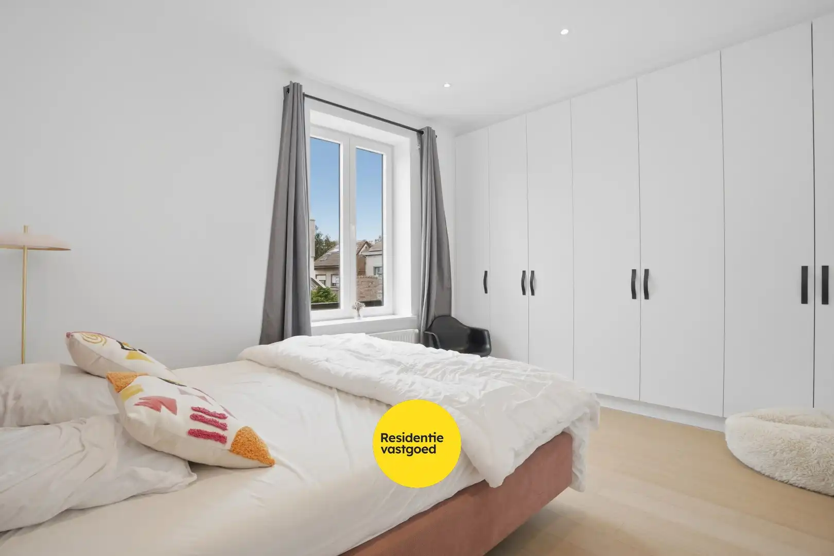Subliem gerenoveerde herenwoning met 6 slaapkamers inclusief garage in Nieuwpoort-Stad op 135m² foto 22