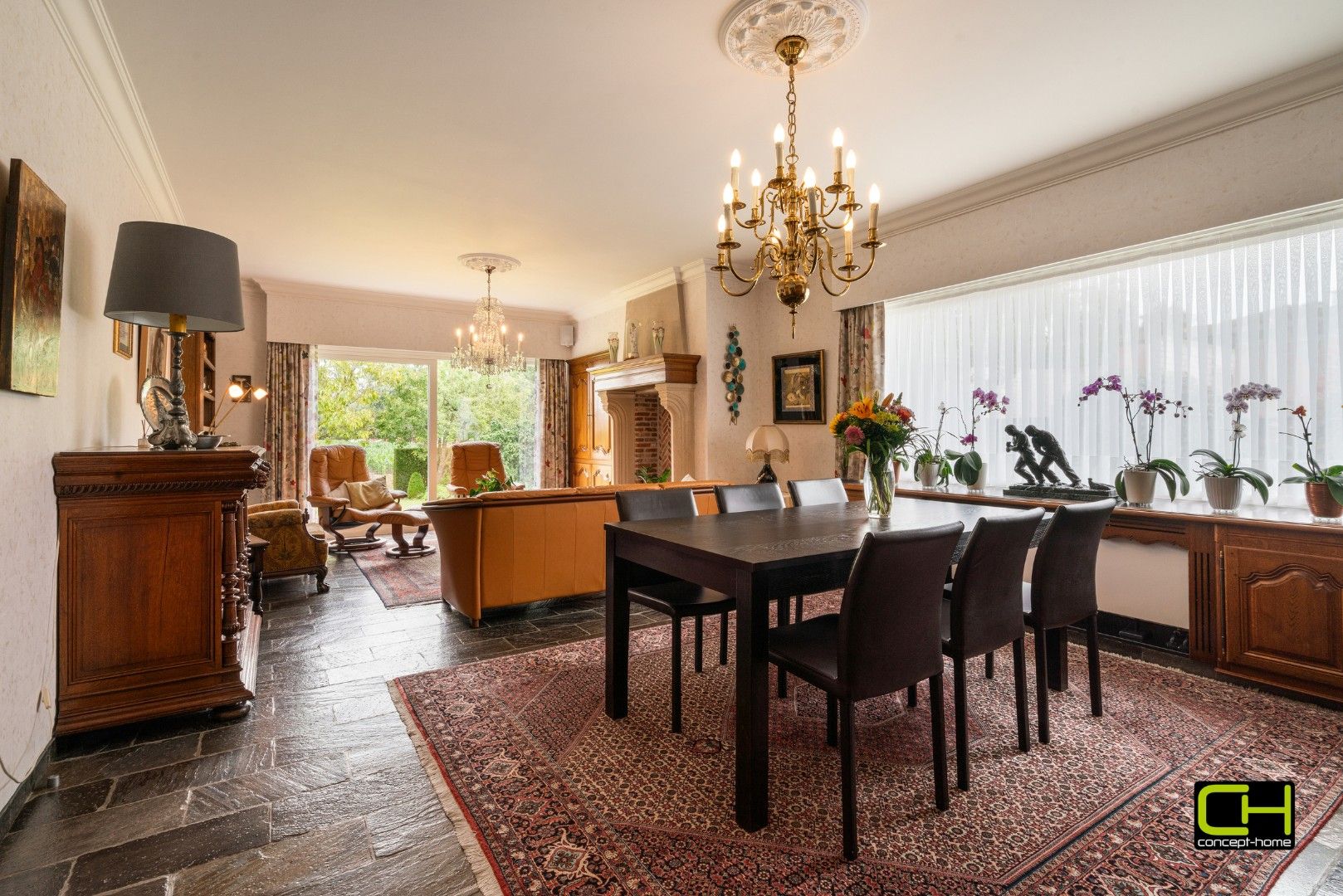 Ruime gezinswoning met 4 slaapkamers, tuin en prachtig uitzicht te koop in Lievegem foto 6