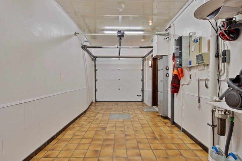 Instapklare ruime woning met 3 slaapkamers, tuin en garage foto 12