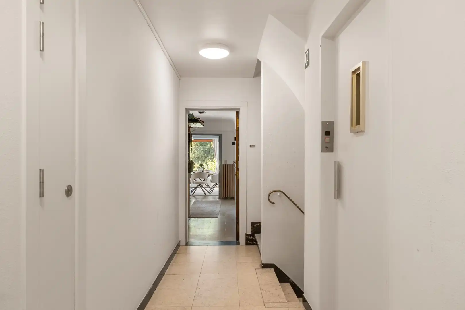 Ruim en lichtrijk 2-slaapkamerappartement met mooi uitzicht in Gent foto 14