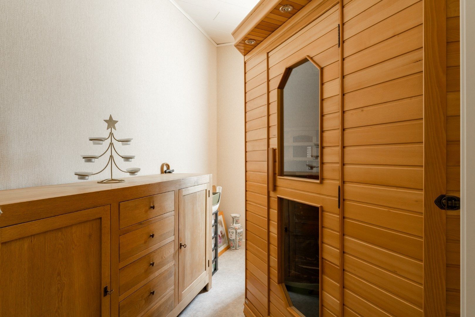 Prachtige villa te koop op rustige locatie! foto 17