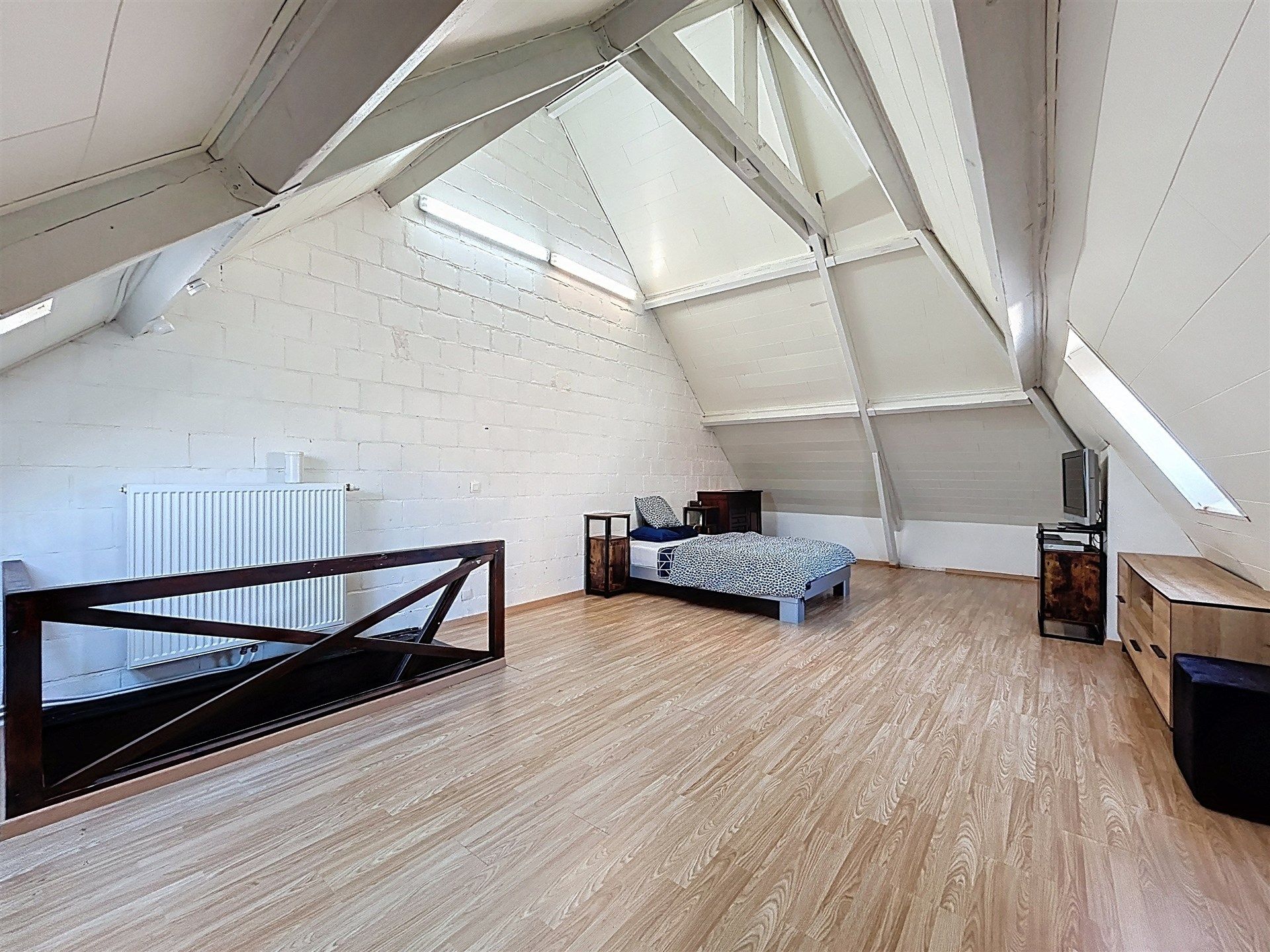 Half open bebouwing met 3 slp en 3 garages  foto 13