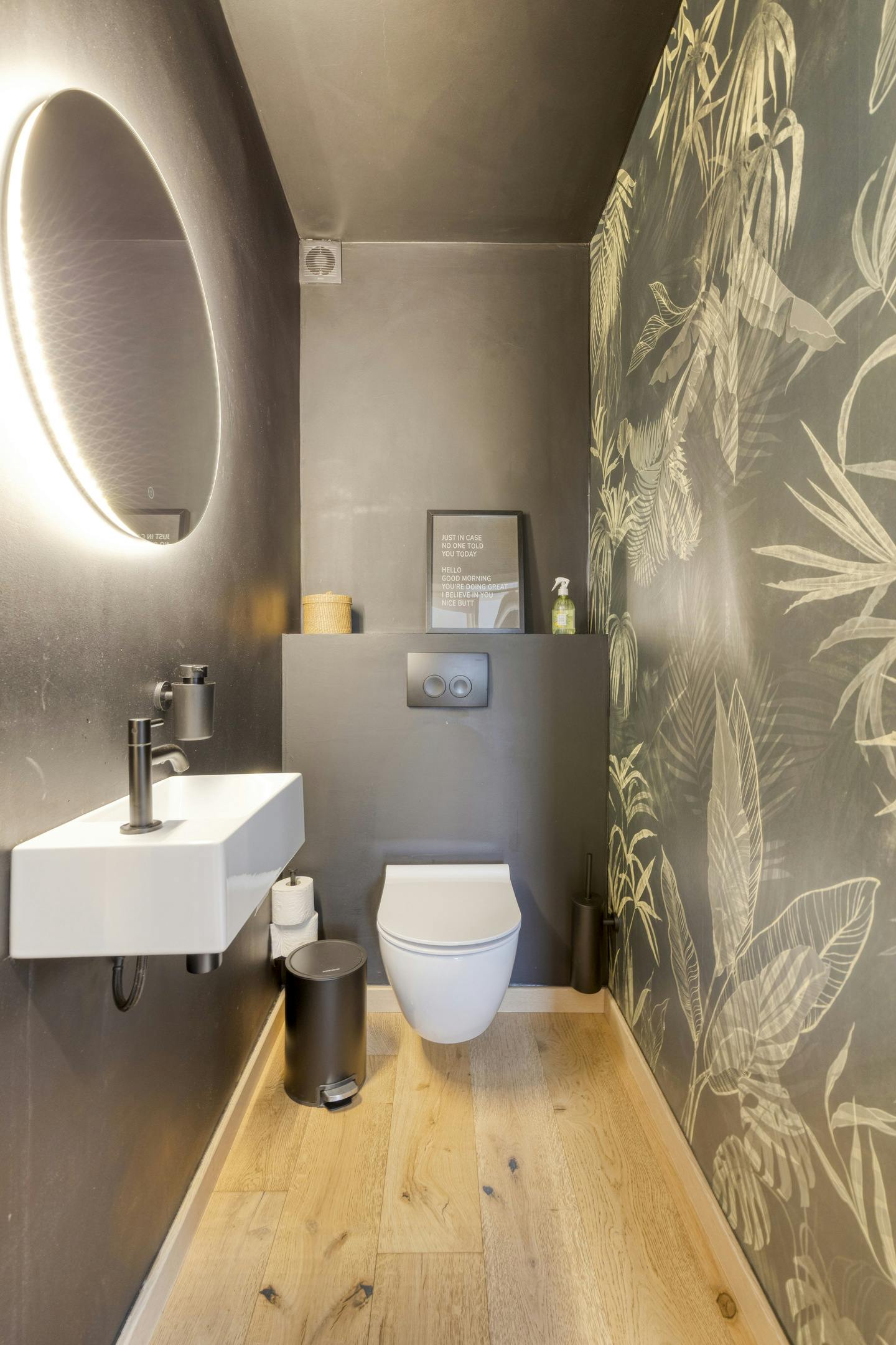 Ruime woning omgeven door groene tuin met 4 slaapkamers foto 13