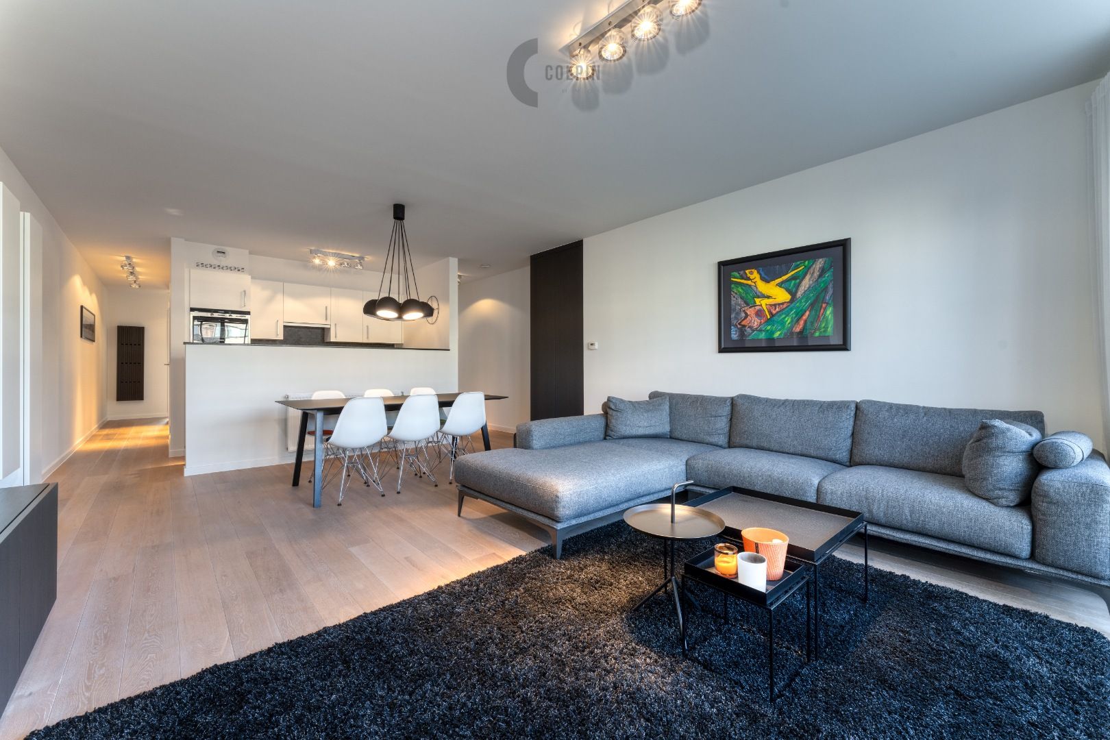 Ontdek dit zonnig appartement in de geliefde Knokkestraat – een unieke kans! foto 4