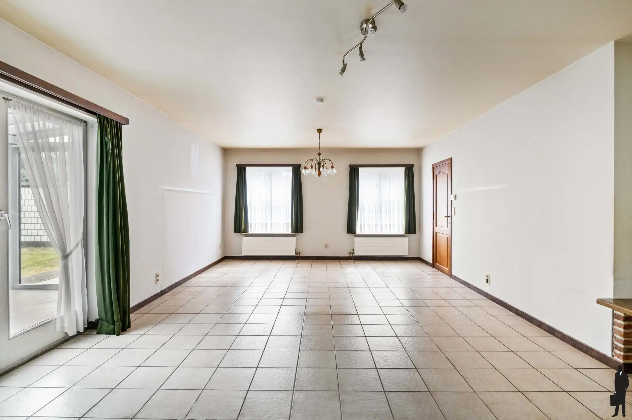 Te renoveren laagbouwwoning met zuid tuin foto 9