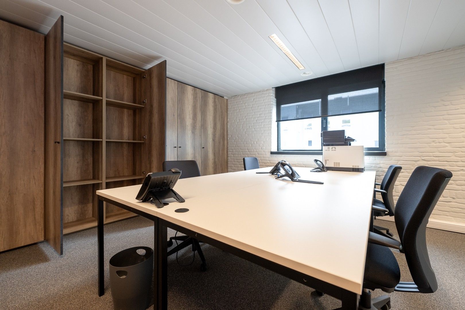 Compleet uitgeruste kantoorruimtes op de Brechtsebaan! foto 7