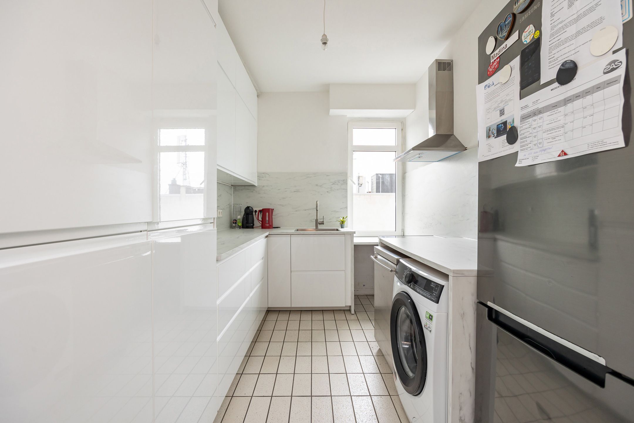 Lichtrijk Hoekappartement met 4 slpks , instapklaar foto 8