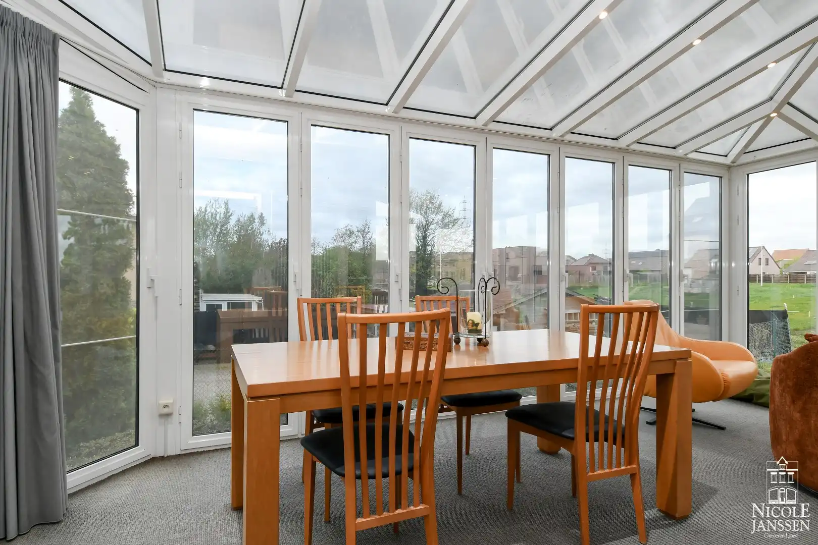 Royaal landhuis met 4 slaapkamers en diepe achtertuin foto 11