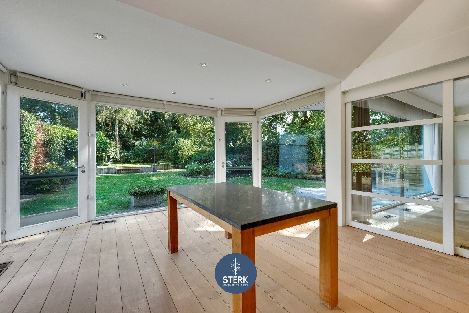 VERRASSEND RUIME GEZINSWONING MET EEN PRACHTIGE TUIN TE BOORSEM !  foto 12