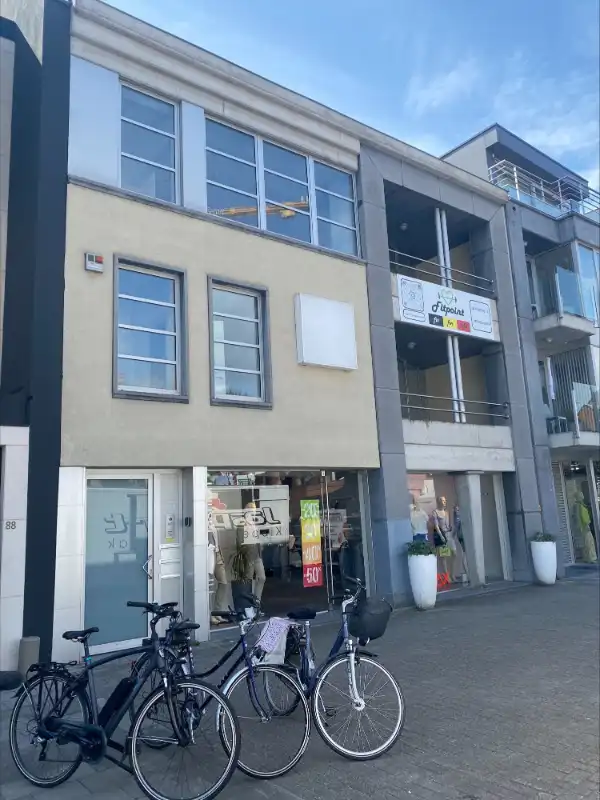 Kantoorruimte in het centrum van Dendermonde foto {{pictureIndex}}