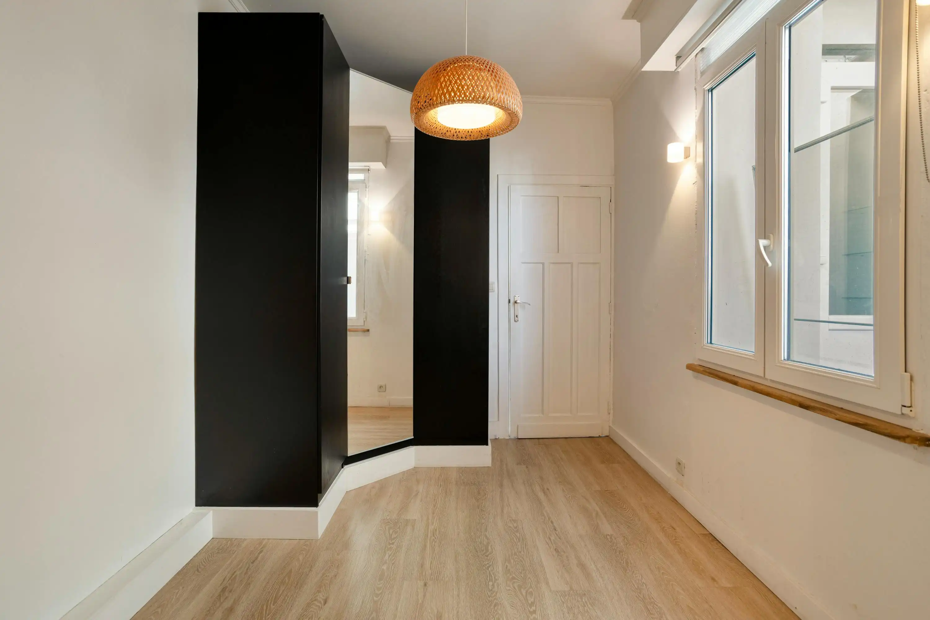 Huis met twee slaapkamers en terras te koop in Deurne! foto 12