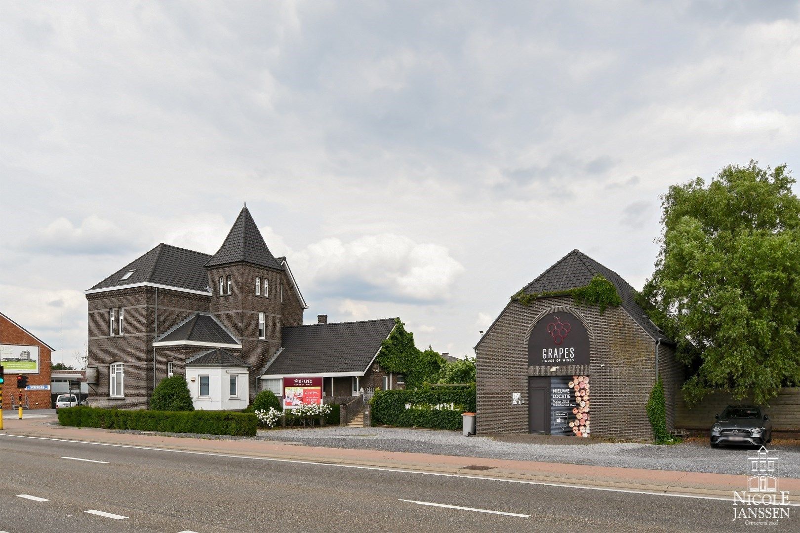 Handelspand met zorgwoning op commerciële A-locatie! foto 2