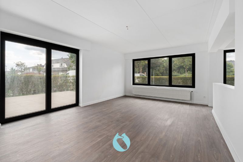 Rustig gelegen gelijkvloers appartement met 2 slaapkamers foto 2