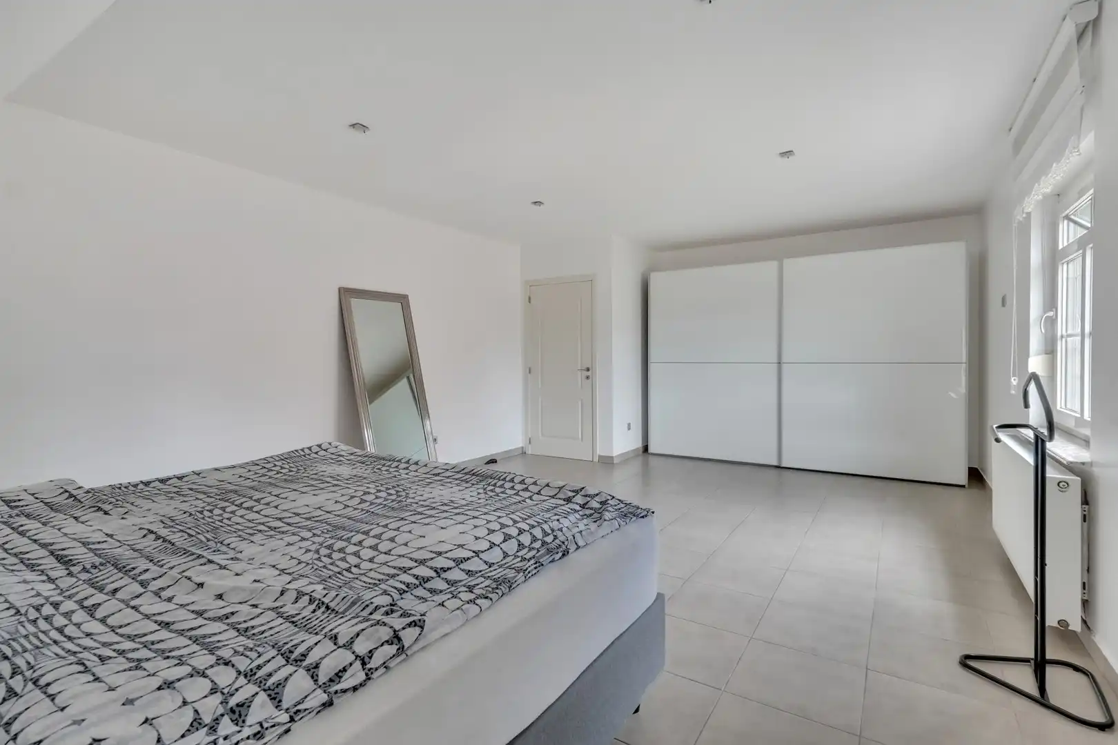 RUIME WONING MET 4+ SLPKS TE KOOP - Maasmechelen foto 14