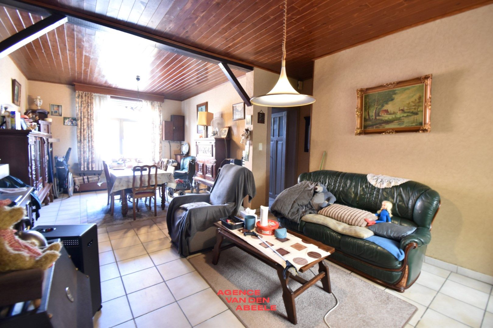 Te renoveren woning met 2 slaapkamers en fantastische tuin  foto 4