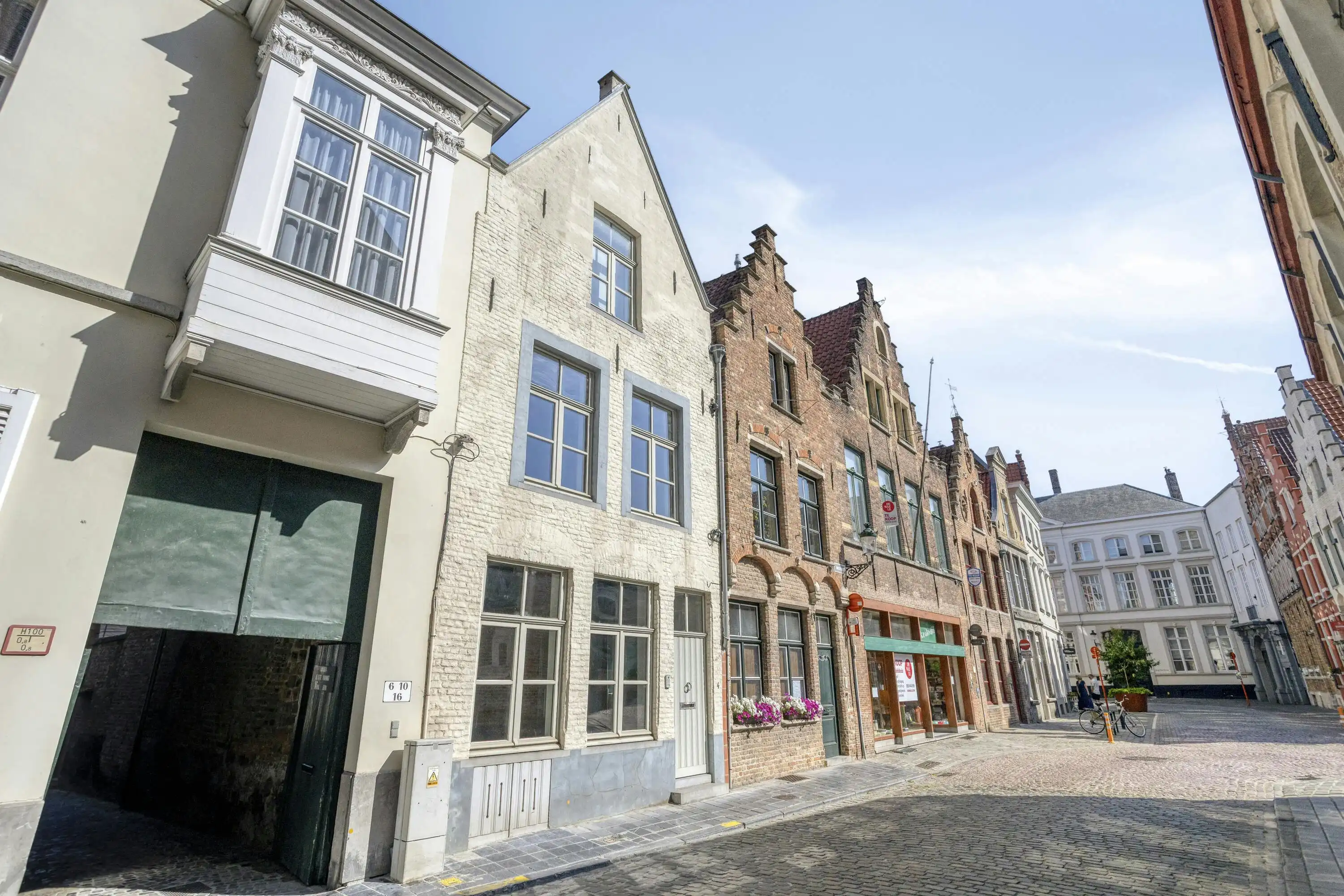 Unieke stadswoning te koop in de adembenemende Moerstraat foto 2