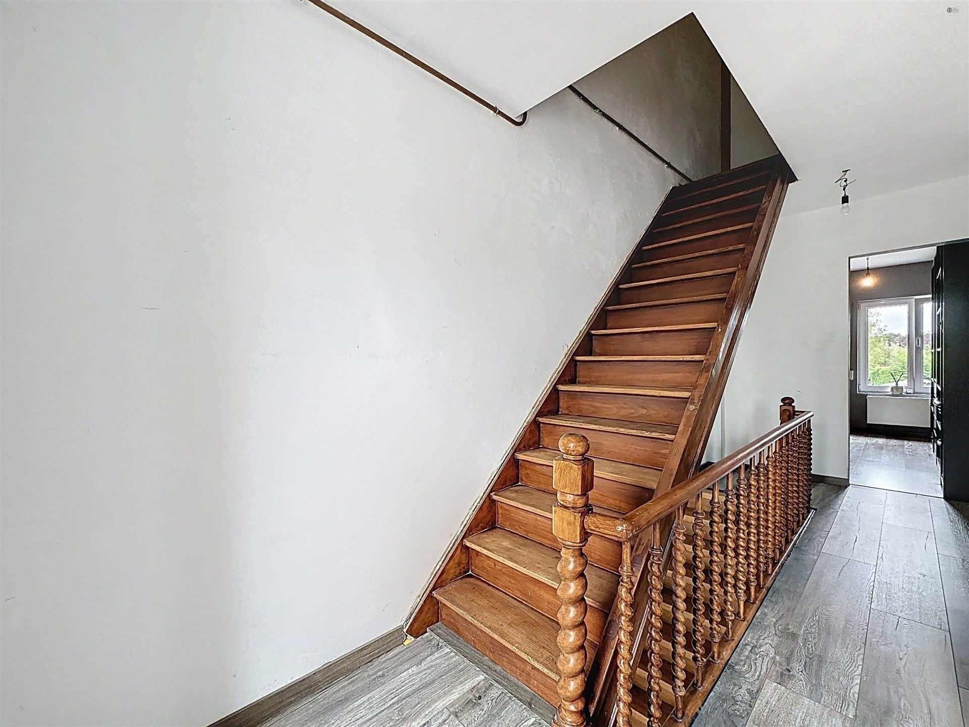 Prachtige gezinswoning met 4 slaapkamers, 2 badkamers op een perceel van 760m²! foto 16