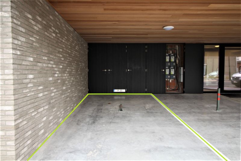 Luxe nieuwbouwappartement met panoramisch terras in hartje Sint-Eloois-Vijve foto 17