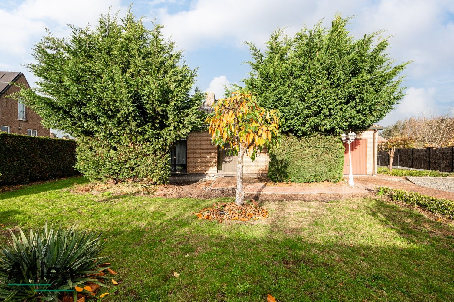 Vrijstaande woning op ruim perceel foto 41