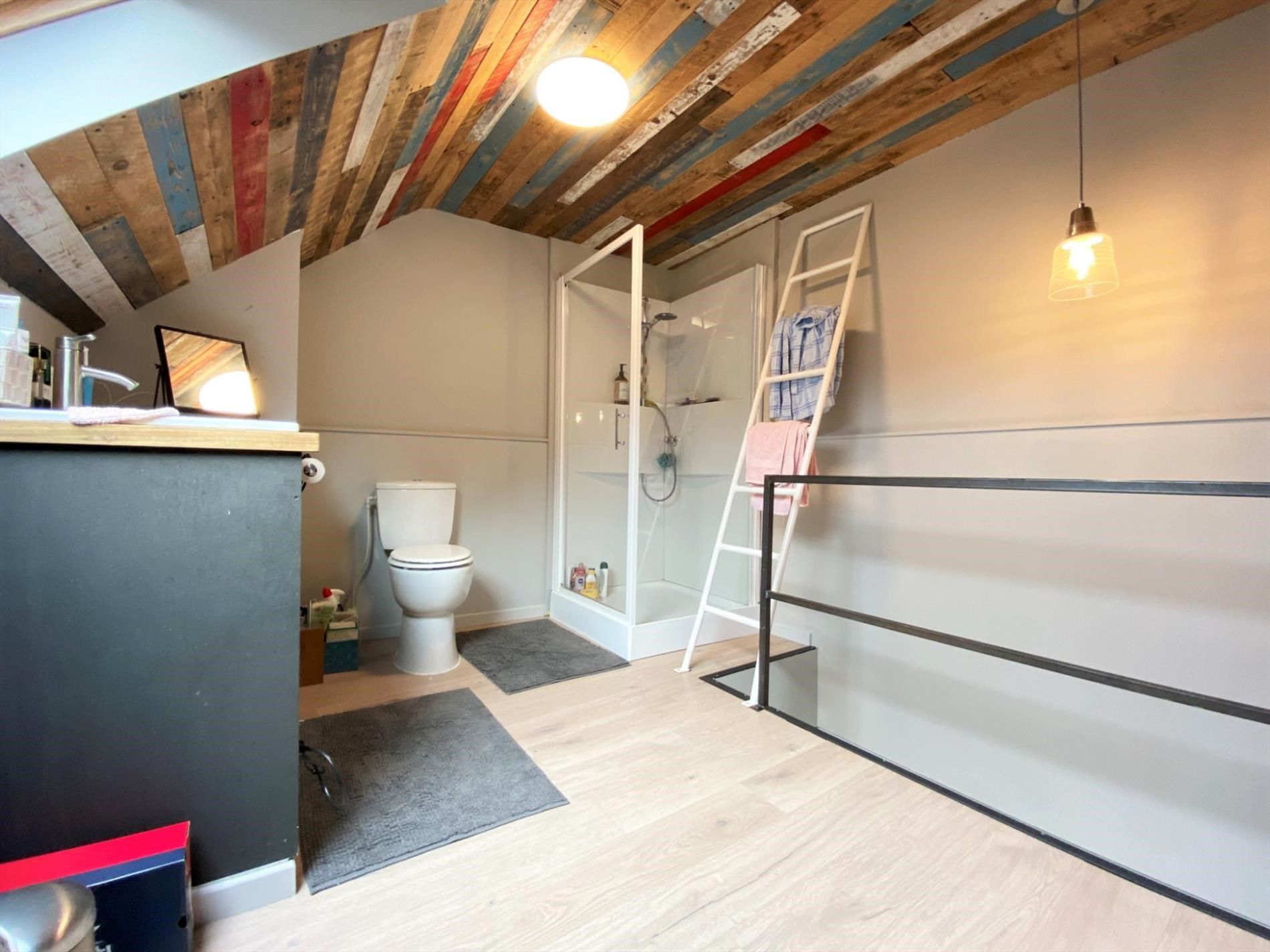 INSTAPKLAAR EN GEZELLIGE WONING IN HARTJE IZEGEM! foto 6