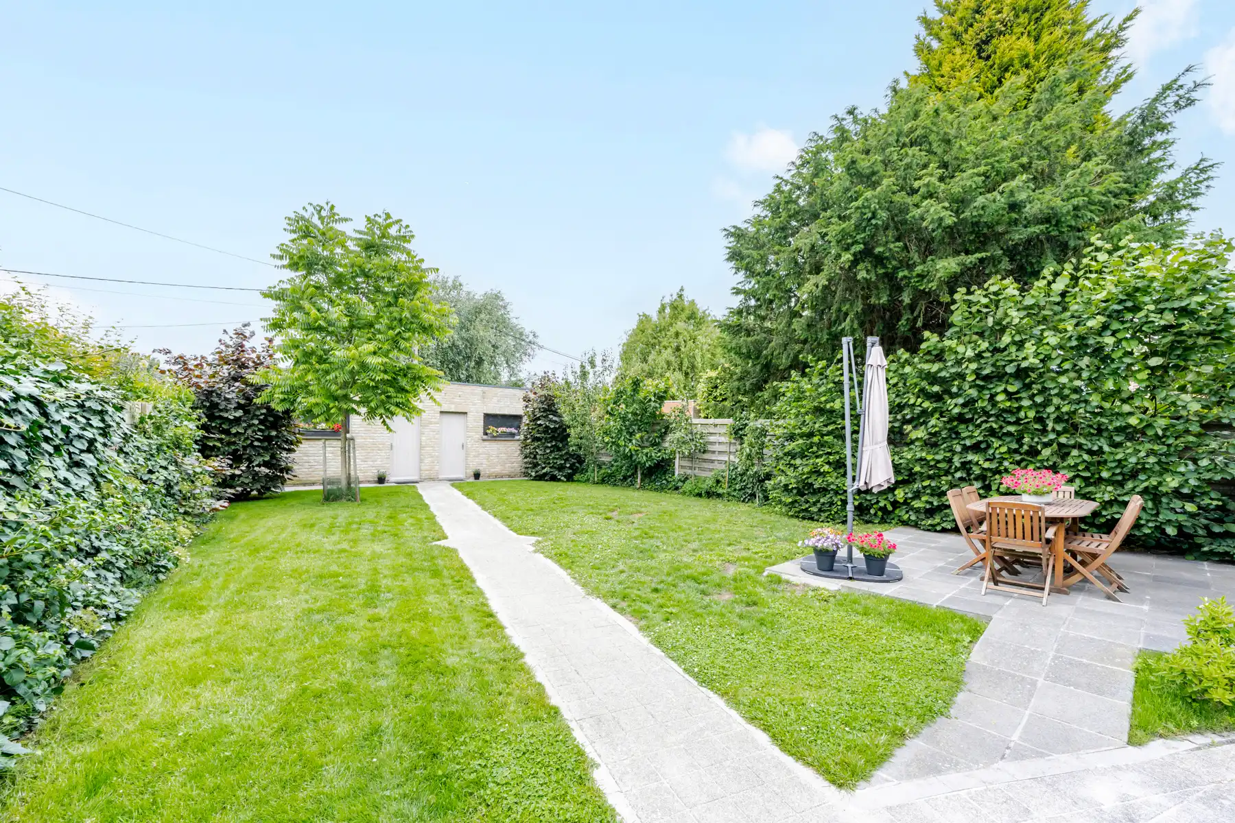 Instapklare woning met handelsruimte in centrum Kortemark foto 15