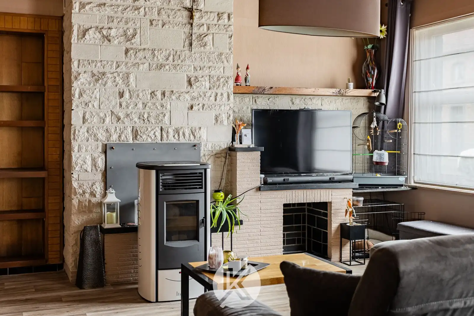 Te renoveren woning op een rustige locatie foto 8