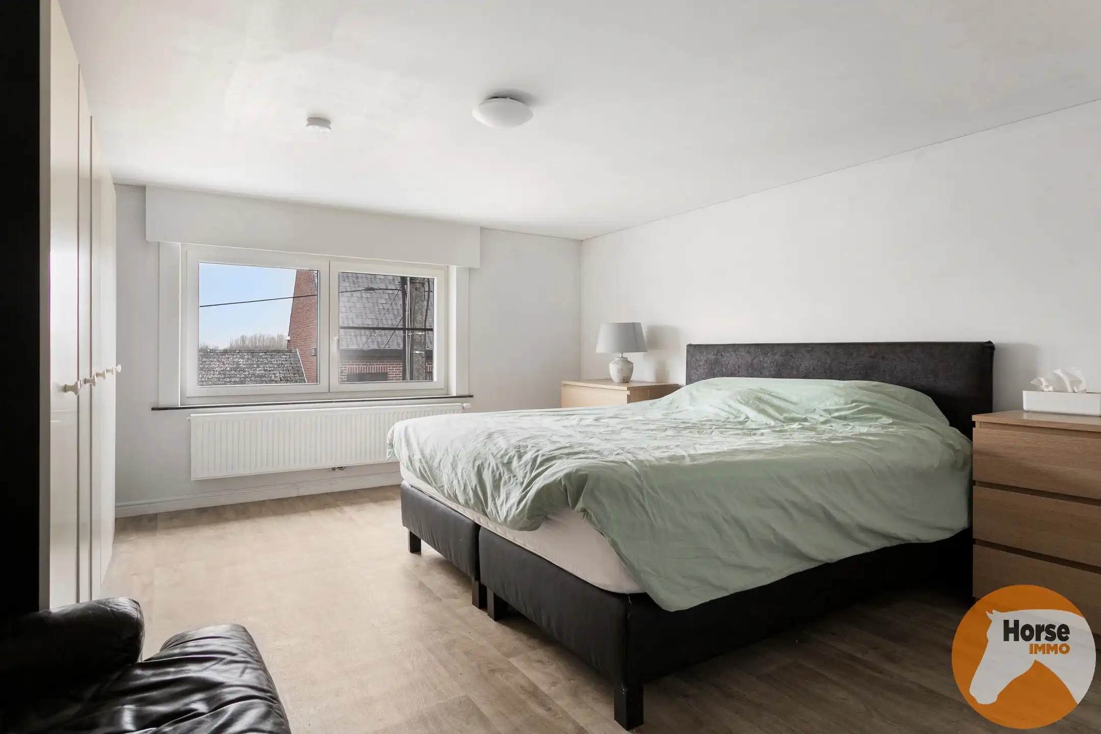 ZWALM - Ruime woning met 2 stallen en paddock foto 18