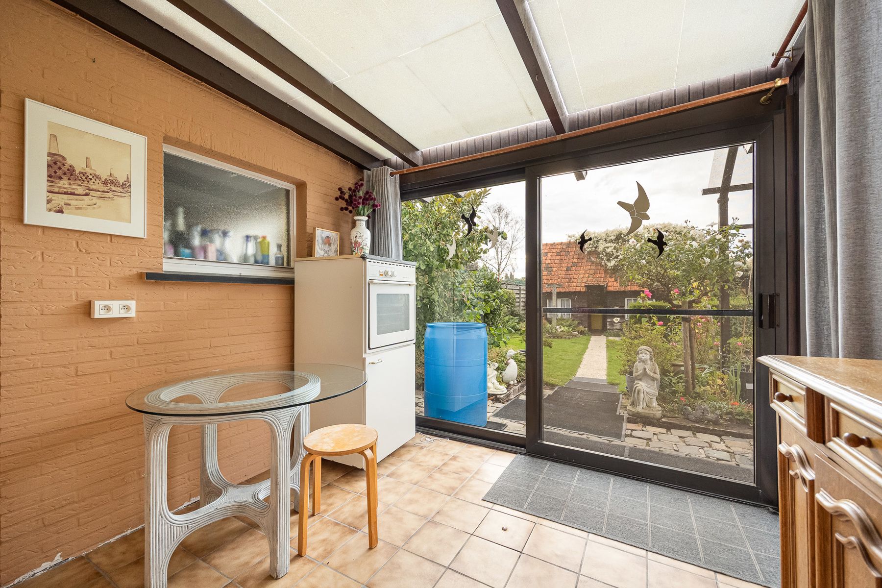 Het betreft een gerenoveerde laagbouwwoning in het centrum van Oud-Turnhout op een perceel van ca 600 m². foto 13