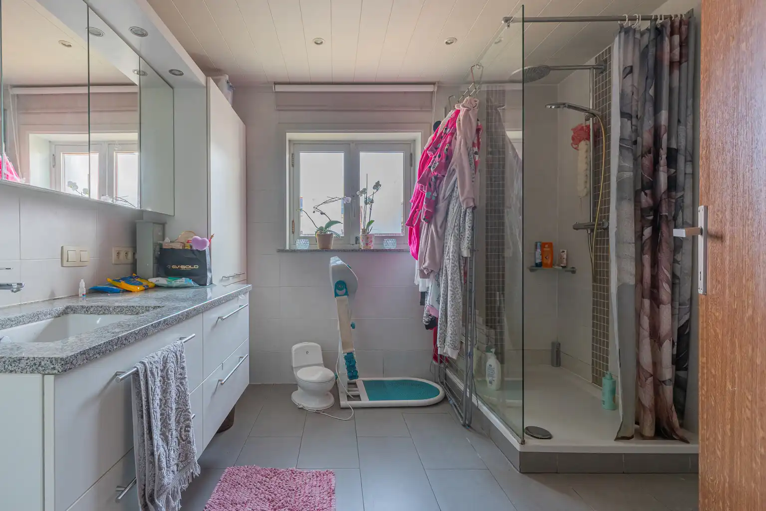 Gezinswoning met zicht op het groen! foto 4