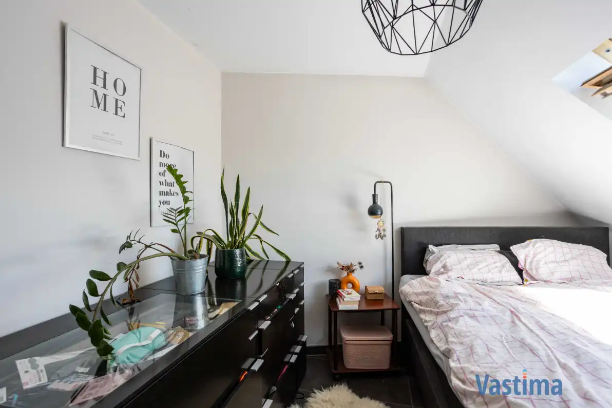Lichtrijk appartement met 2 terrassen, staanplaats en extra zolderruimte foto 8