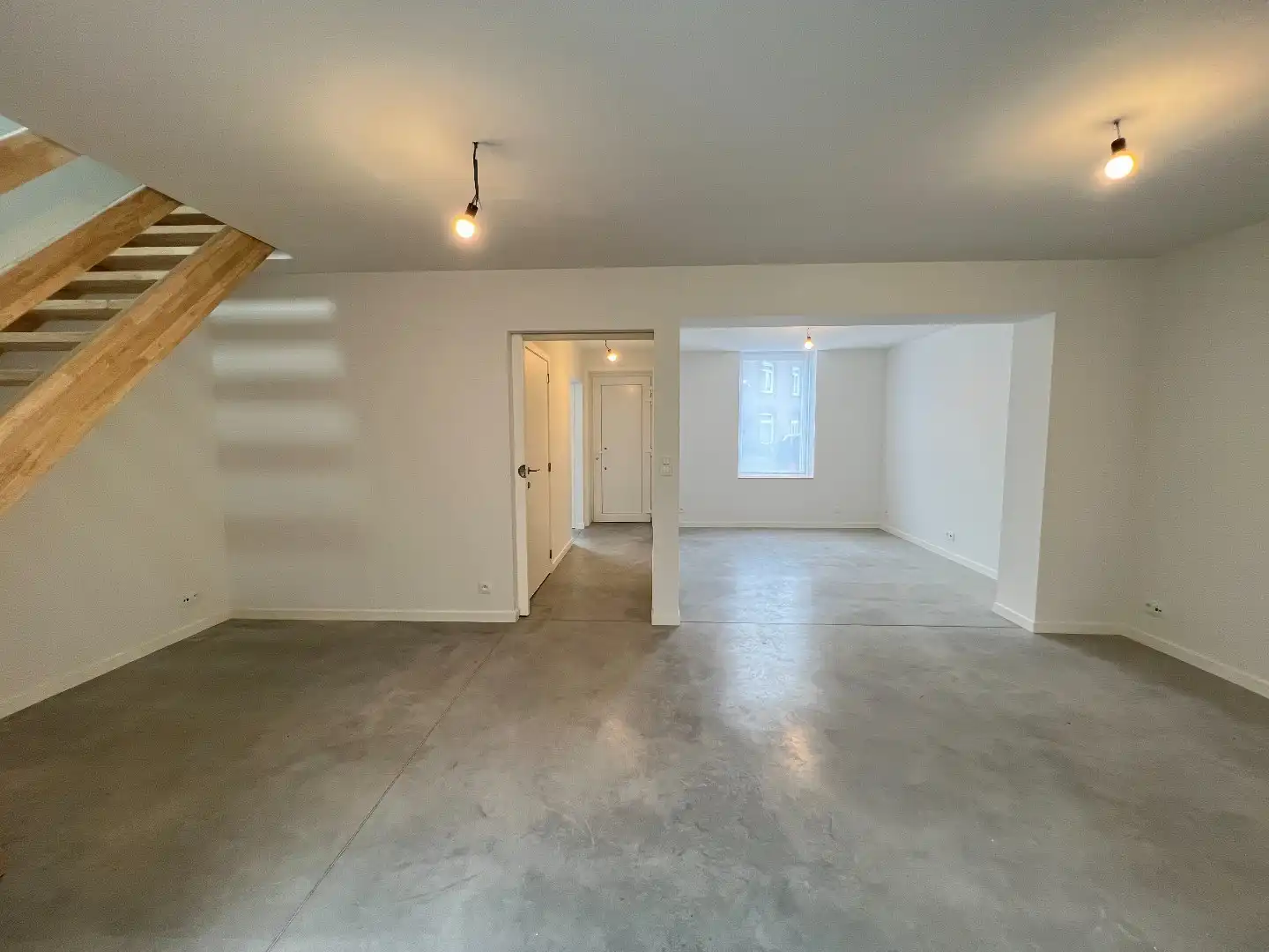 Gezellige woning met 3 slaapkamers en ruime tuin te Nieuwkerke foto 2