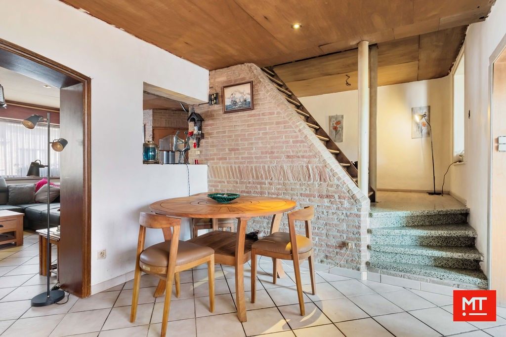 Te renoveren woning met 4 slpk, garage, zonnige tuin en uitweg in Dikkebus foto 12