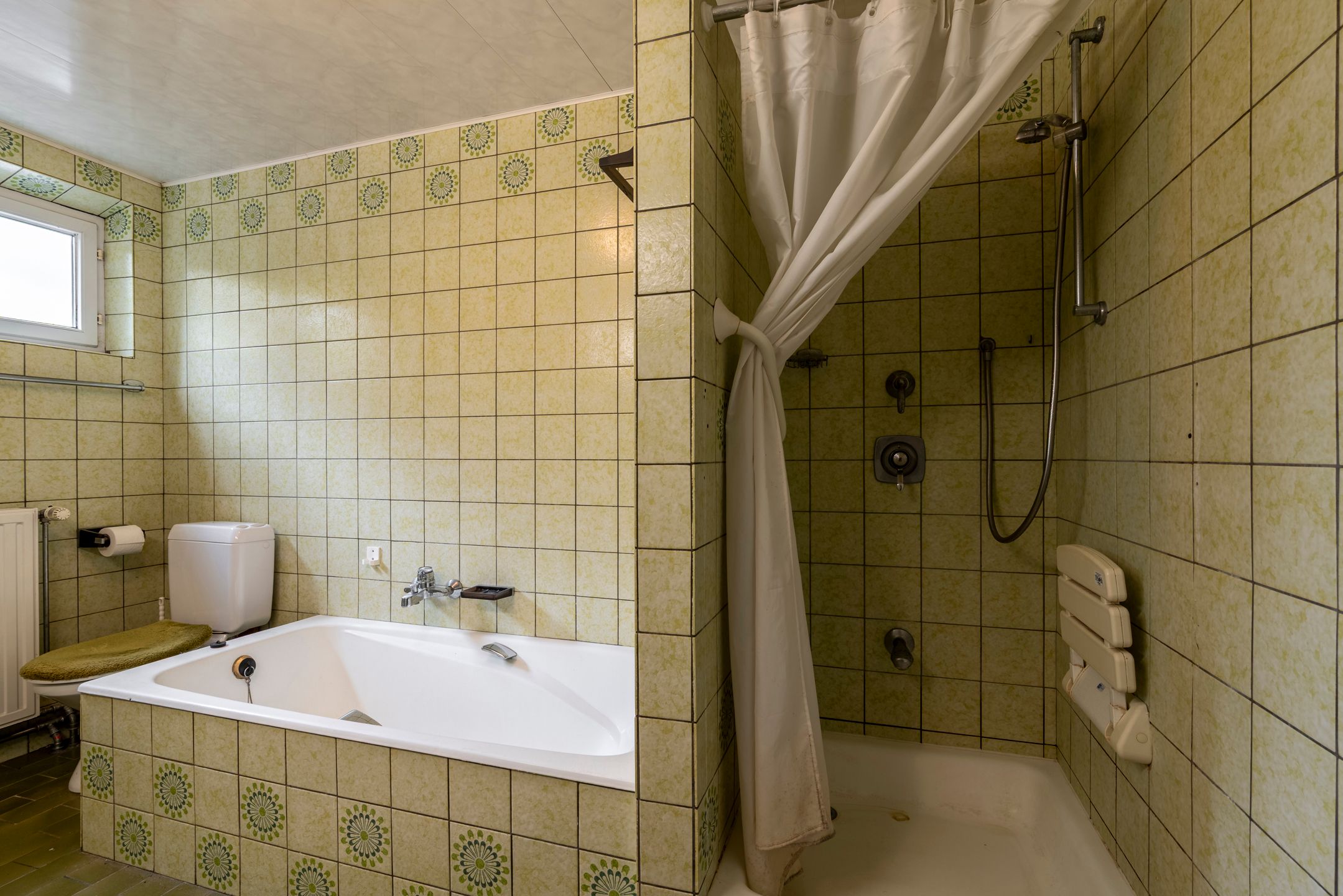 Ruime woning met grote opslagplaats in Beerse foto 19