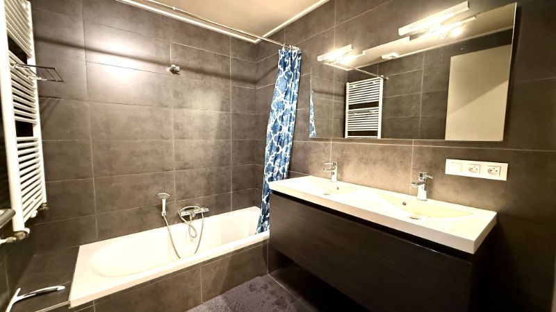 Gelijkvloers appartement met ondergrondse parkeerplaats foto 14