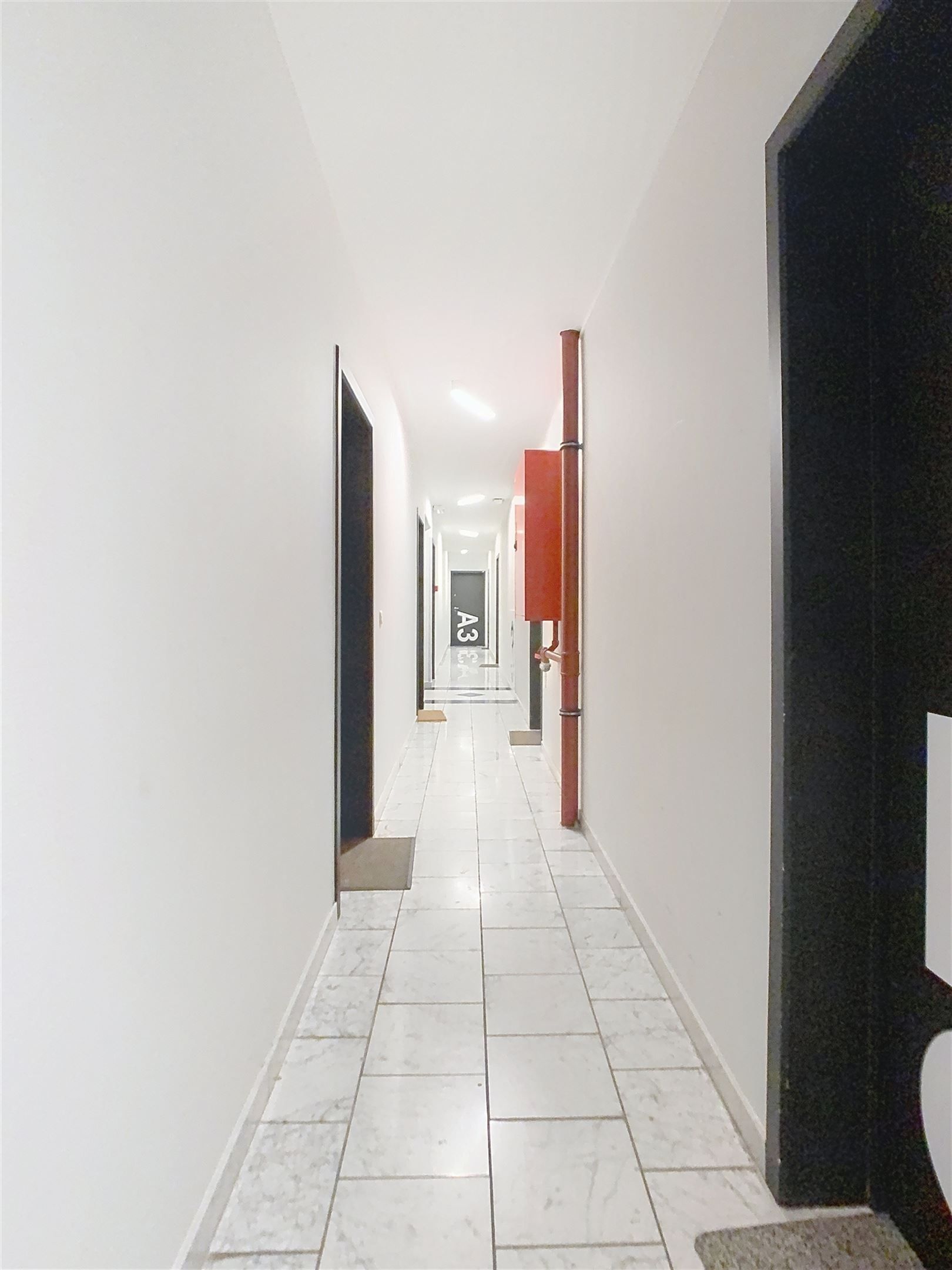 STUDIO TE KOOP IN EUROPESE WIJK foto 8