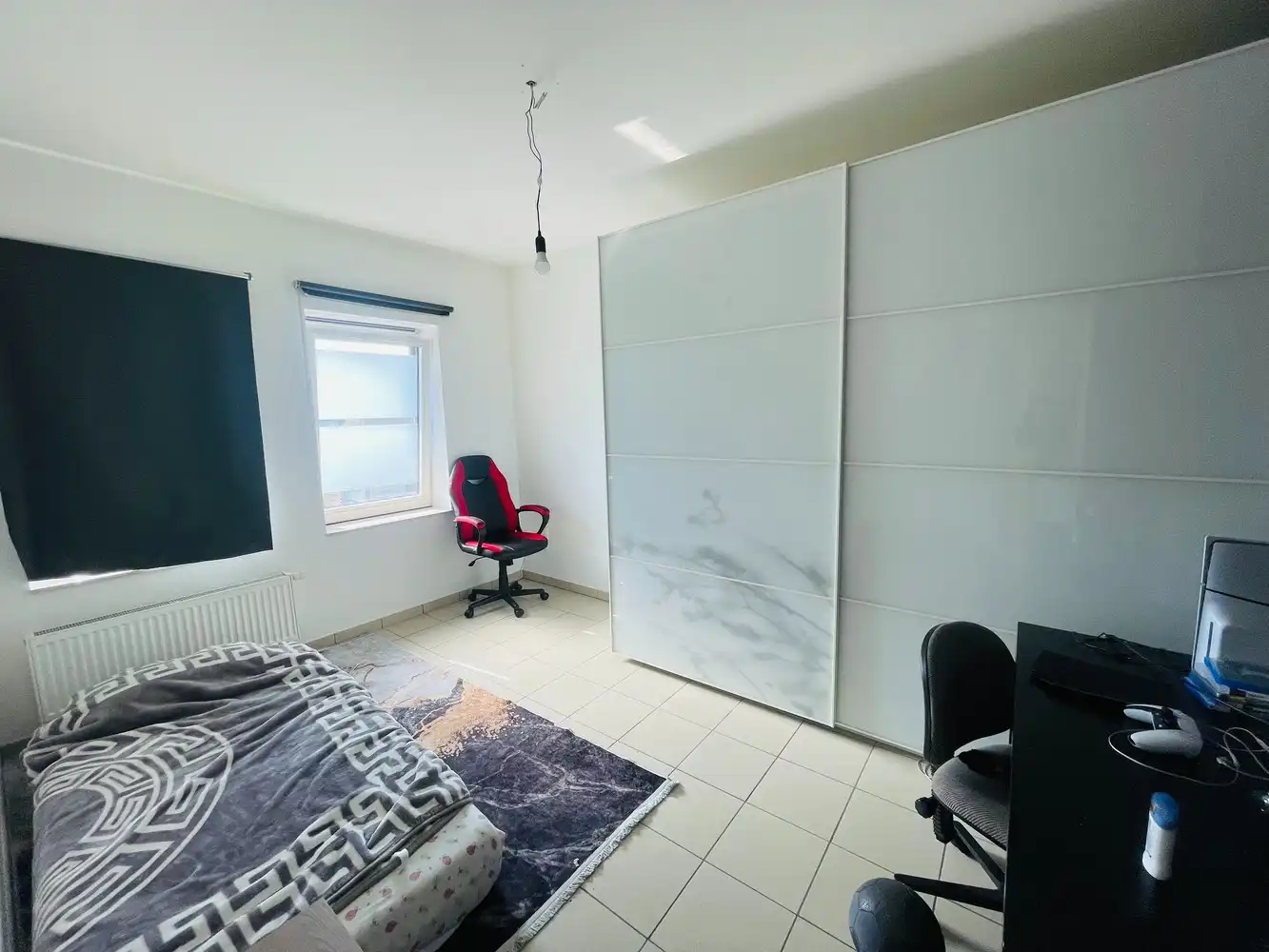 Waardamme , rustige residentiële ligging , RECENT gebouwde LICHTRIJKE ENERGIEZUINIGE woning met 4 SLAAPKAMERS, omheinde TUIN, OPRIT EN GARAGE. foto 10