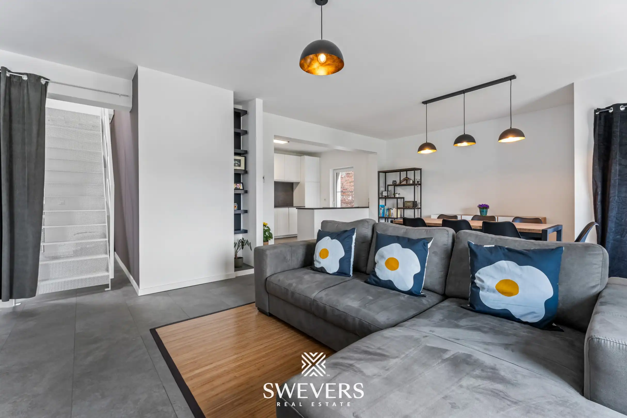 Ruime gezinswoning met 4 slaapkamers en EPC B foto 3