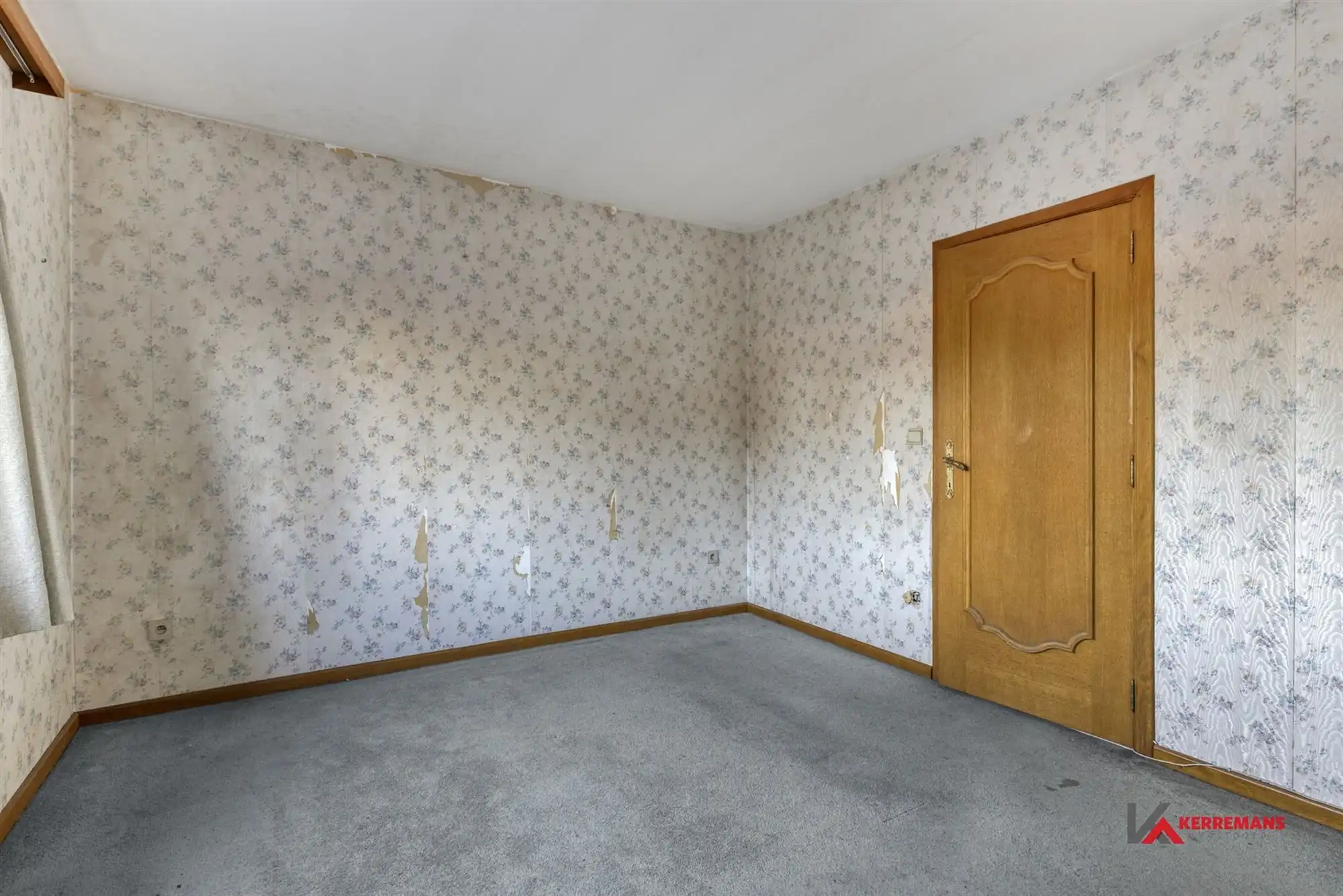 Woning met 2 slaapkamers, tuin en garage.  foto 16