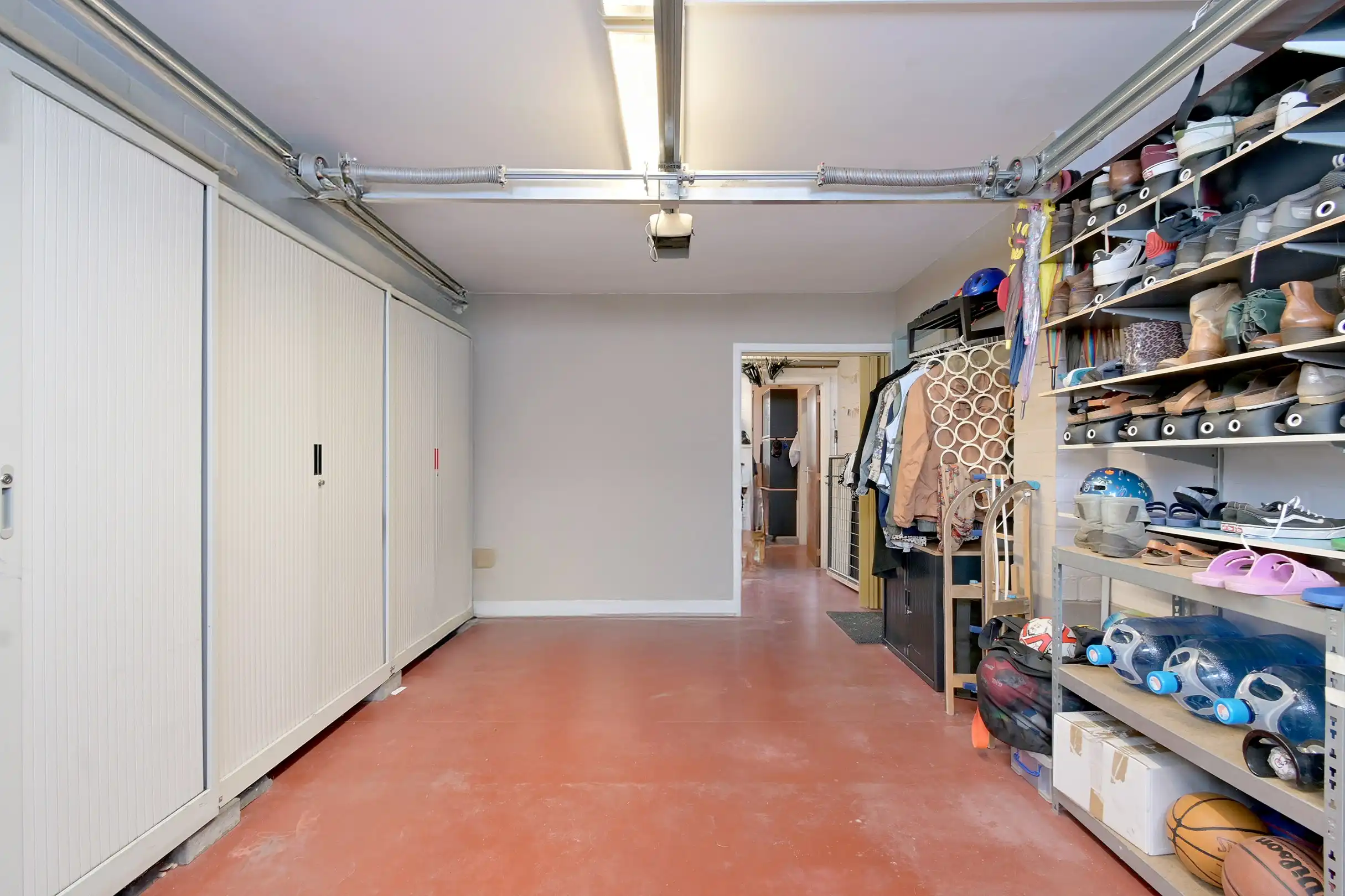 Instapklare gezinswoning met 3 slaapkamers, tuin én garage foto 4