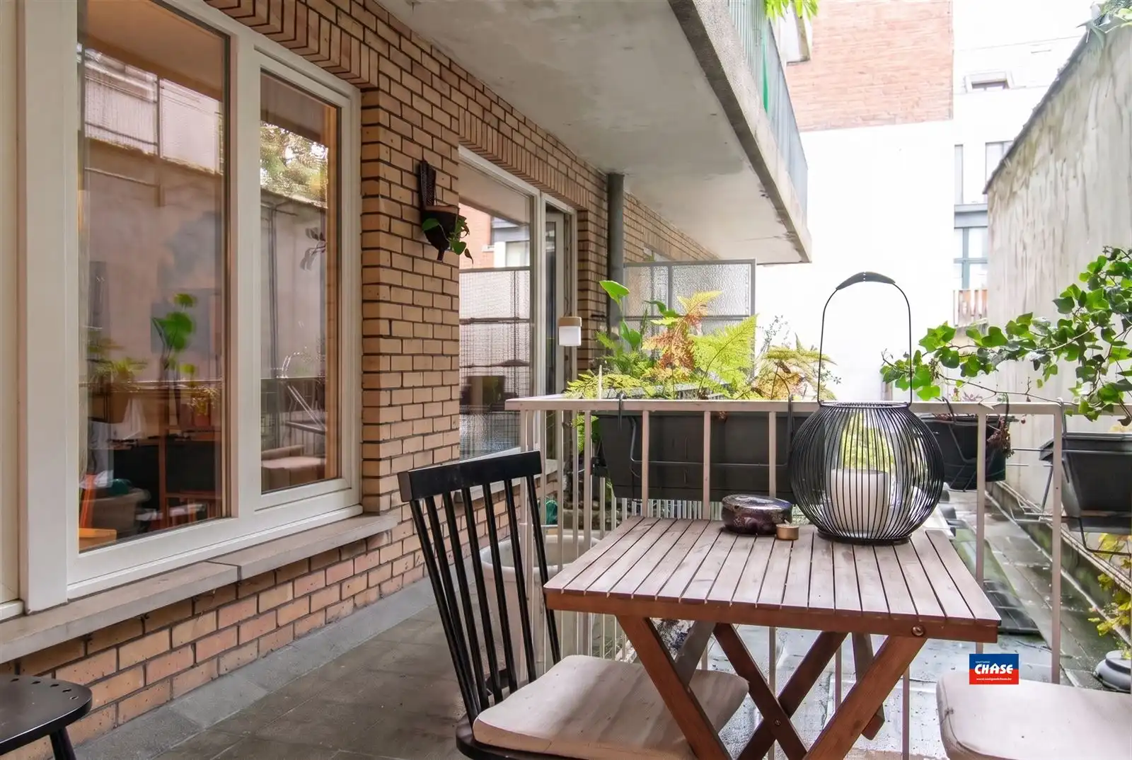 Ruim, instapklaar appartement met drie slaapkamers en terras gelegen op toplocatie! foto 16