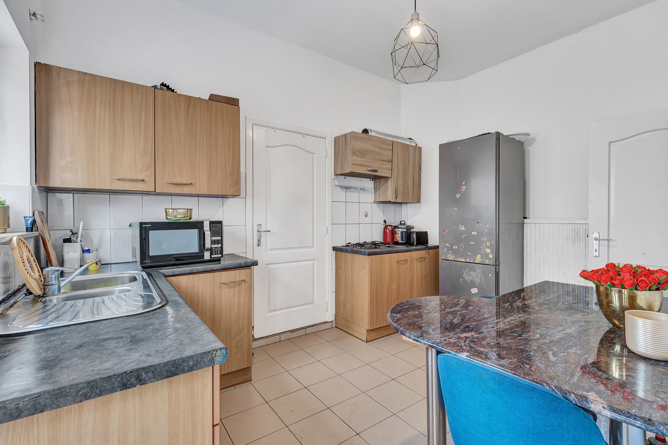 Te renoveren woning op strategische locatie foto 4