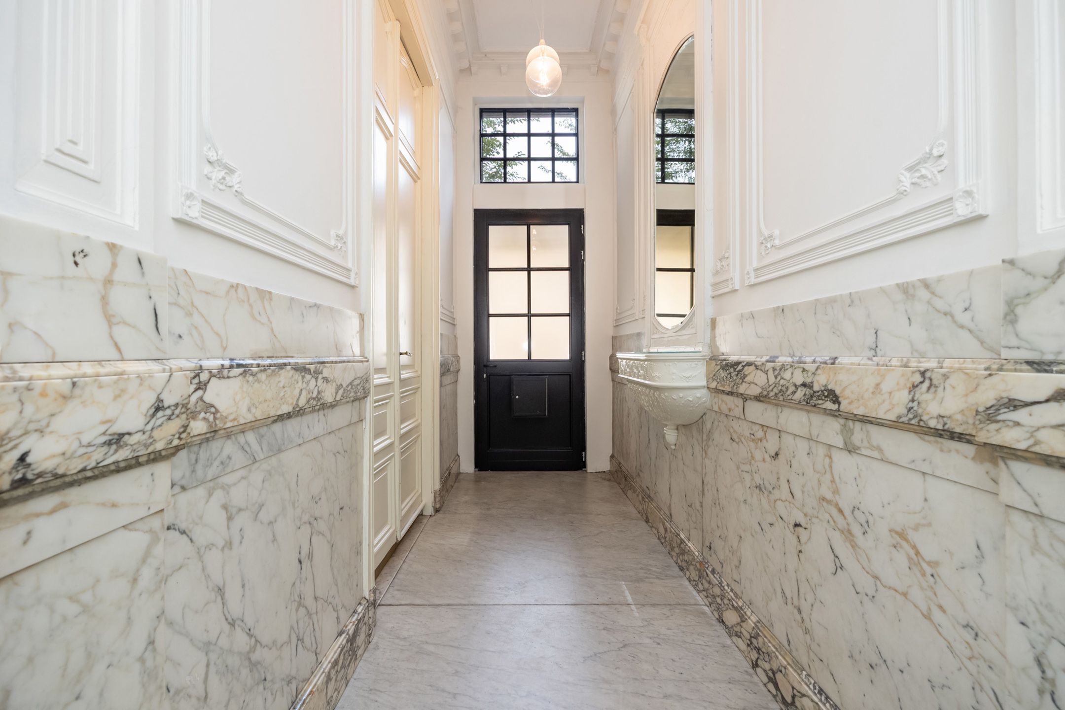 ANTWERPEN-ZUID - Appartement op het mooiste pleintje van het Zuid foto 2