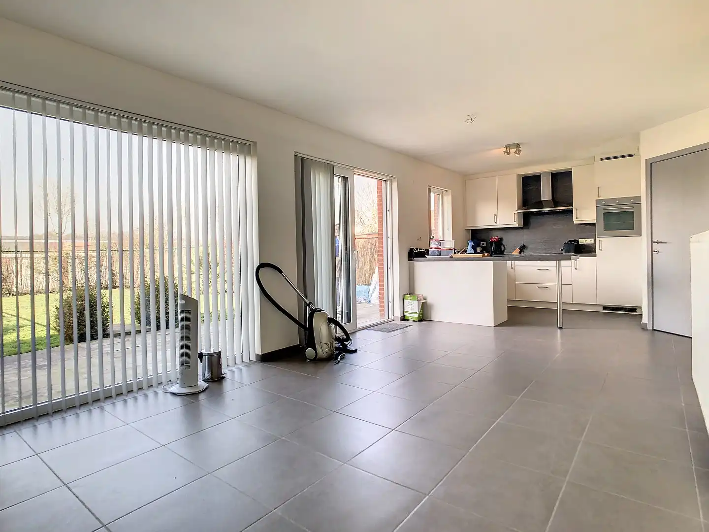 Gelijkvloers appartement met 1 slaapkamer in centrum van Westrozebeke foto 2