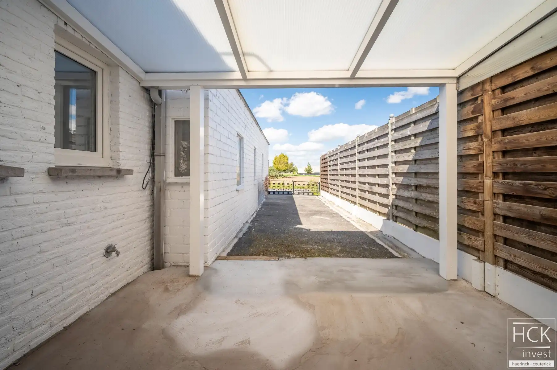 SINT-BAAFS-VIJVE - Instapklare woning met 3 SLPK, én uitweg achteraan foto 12