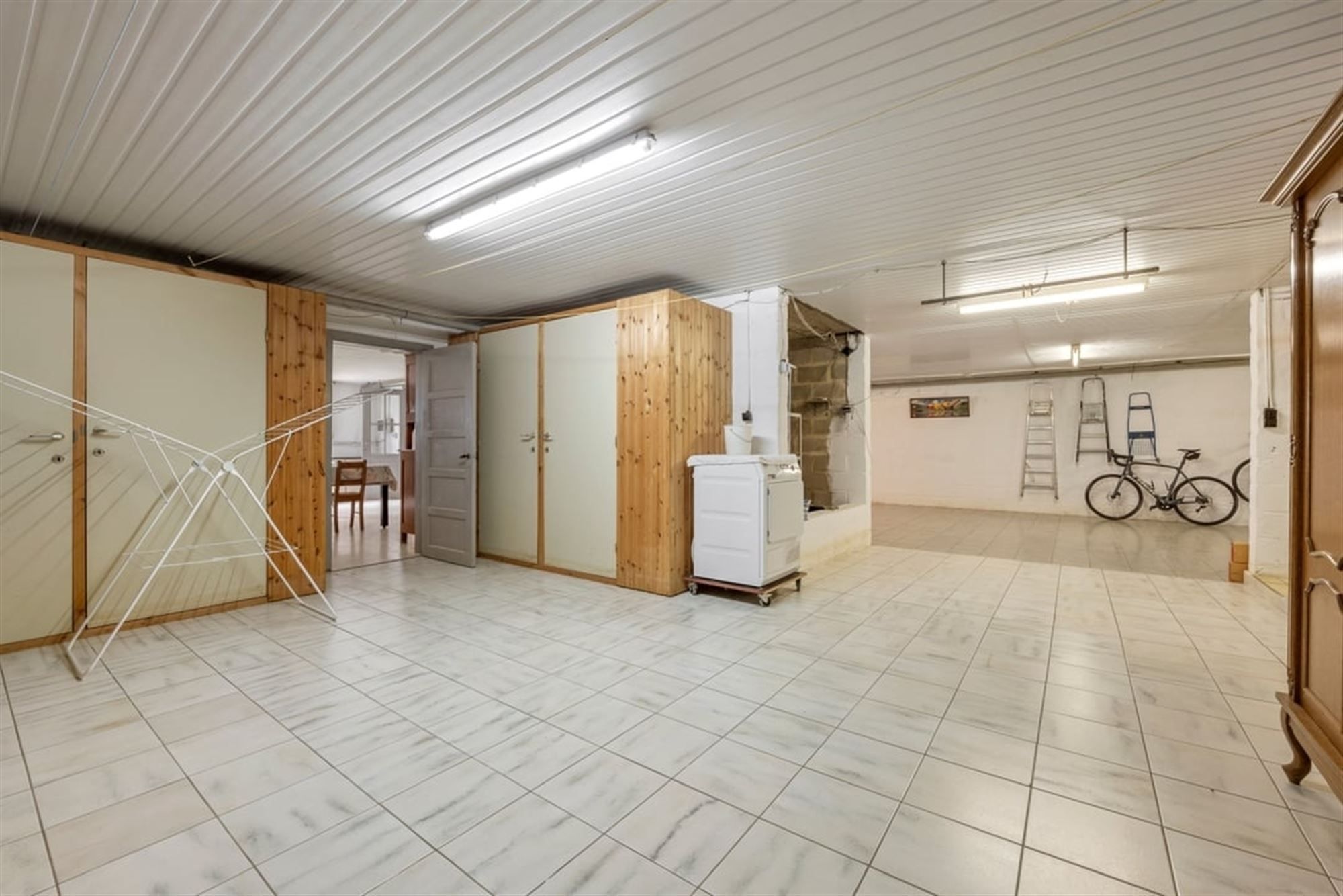 RUIME GEZINSWONING MET LOODS EN WEIDE OP 1,1 HECTARE IN HET LANDELIJKE SINT-TRUIDEN foto 57