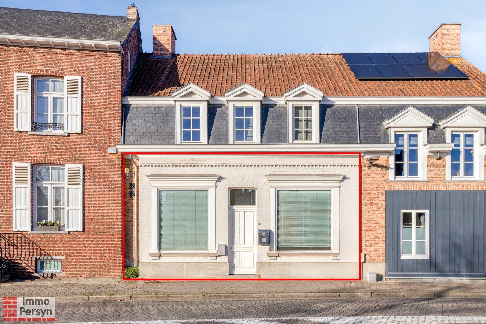 Ruim gelijkvloers appartement met tuin en 2 staanplaatsen. foto 33